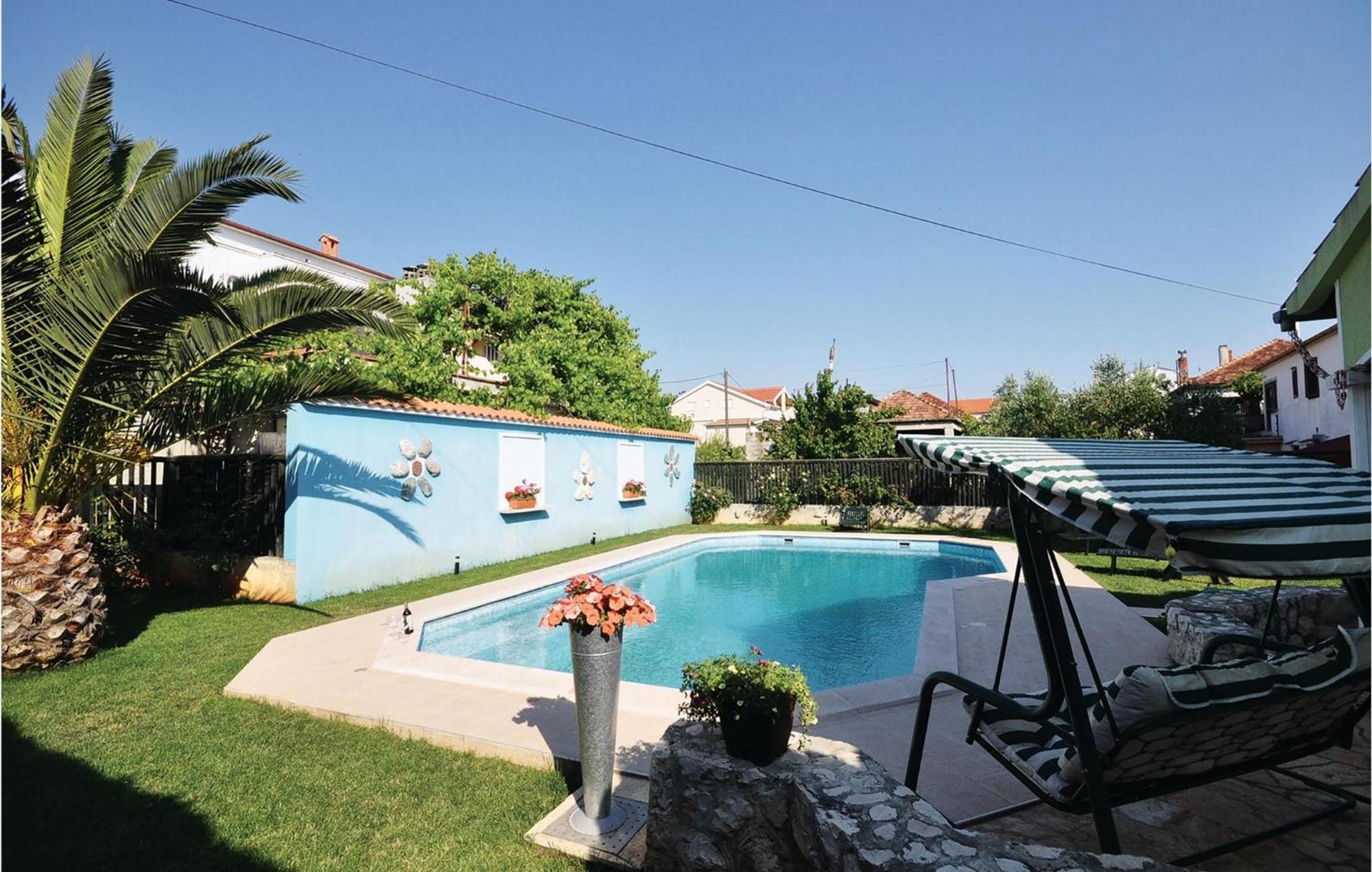 2 Bedroom Beautiful In Appartement *