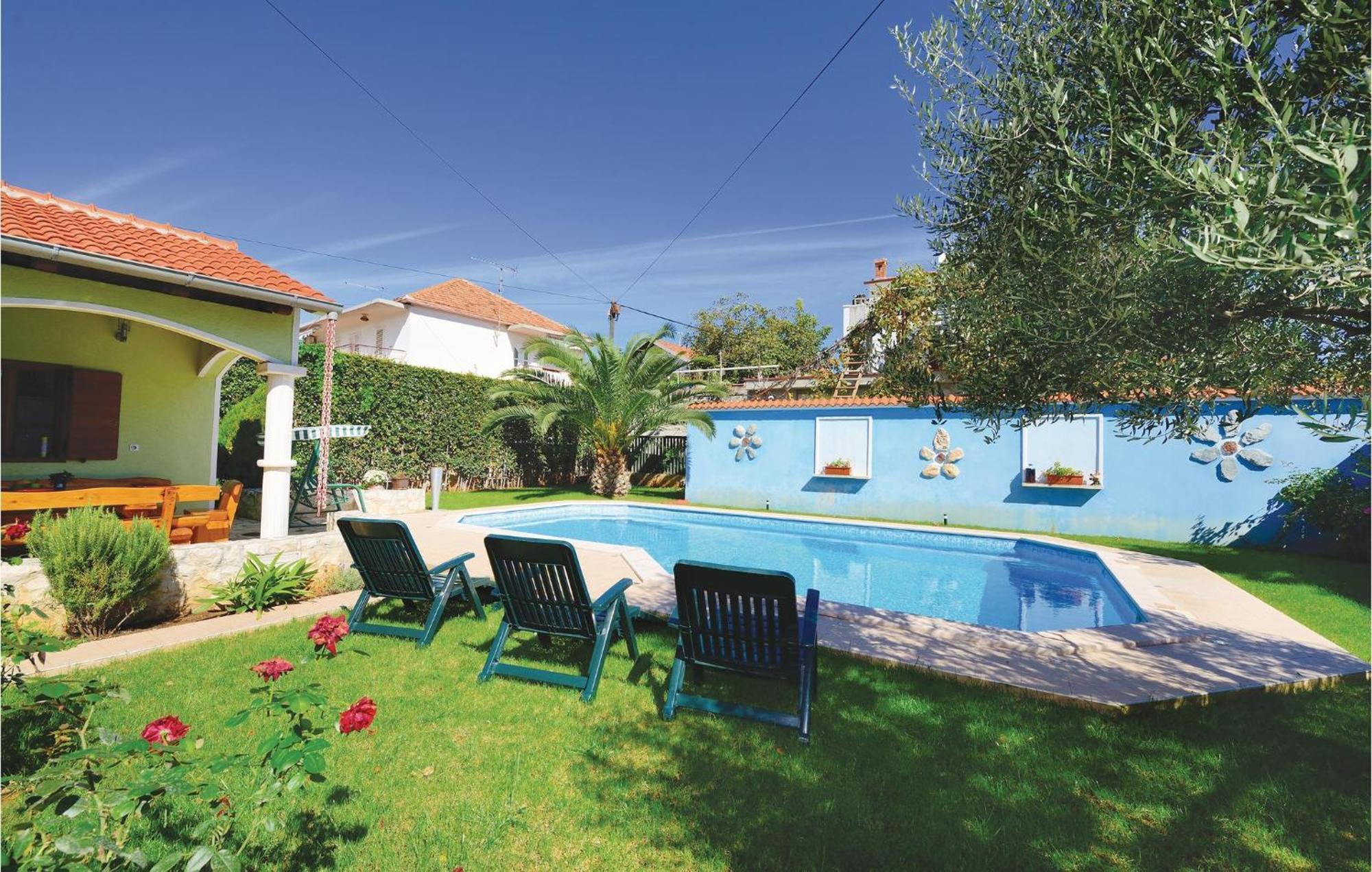 2 Bedroom Beautiful In Appartement
