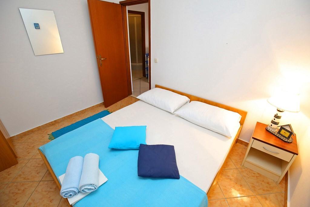 2 Bedroom Beautiful In Appartement Zadar