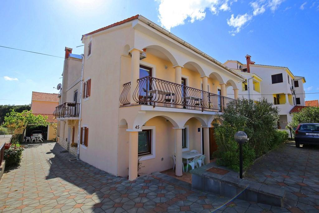 2 Bedroom Beautiful In * Zadar